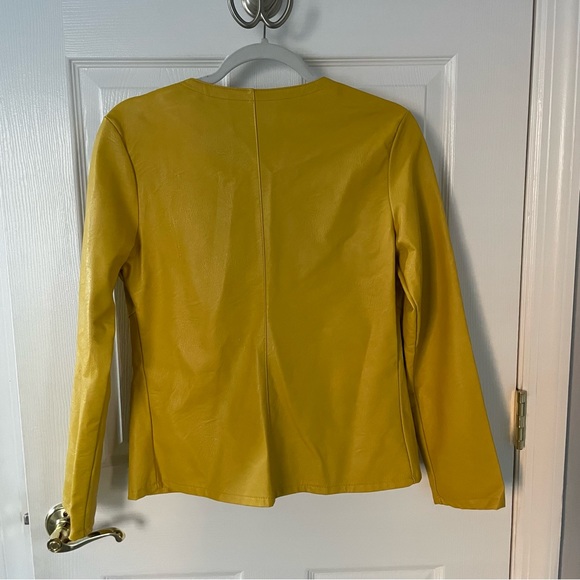 NWOT Italian Faux Leather Yellow Jacket Blazer - Picture 3 of 3